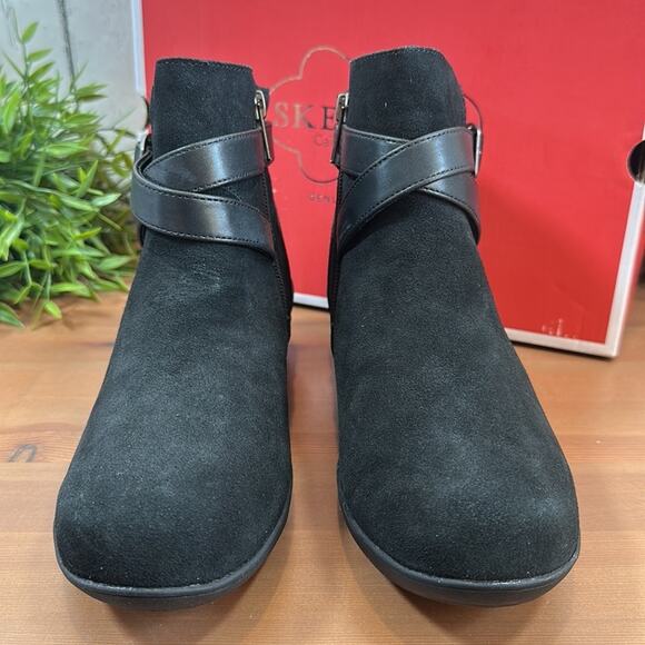 Skechers Frenchie Sleekish Wedge Boots with Buckle Detail Size 6.5 - Picture 4 of 11